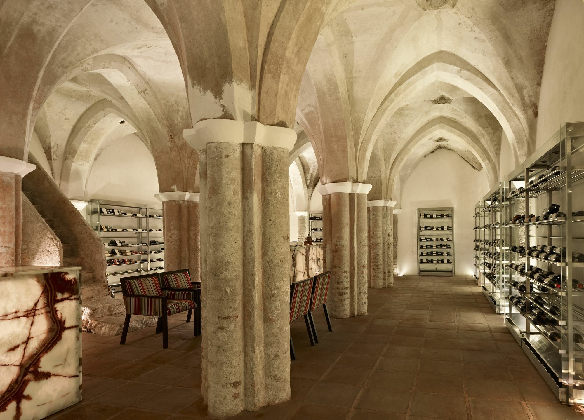 Convento Do Espinheiro, Historic Hotel & Spa Эвора Экстерьер фото The wine cellar